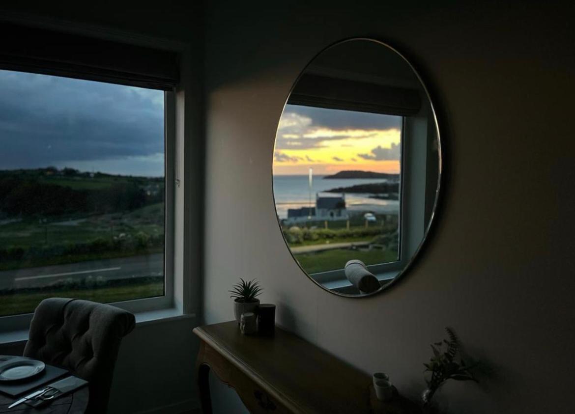 Castellor Bed & Breakfast Cemaes Bay Exterior photo