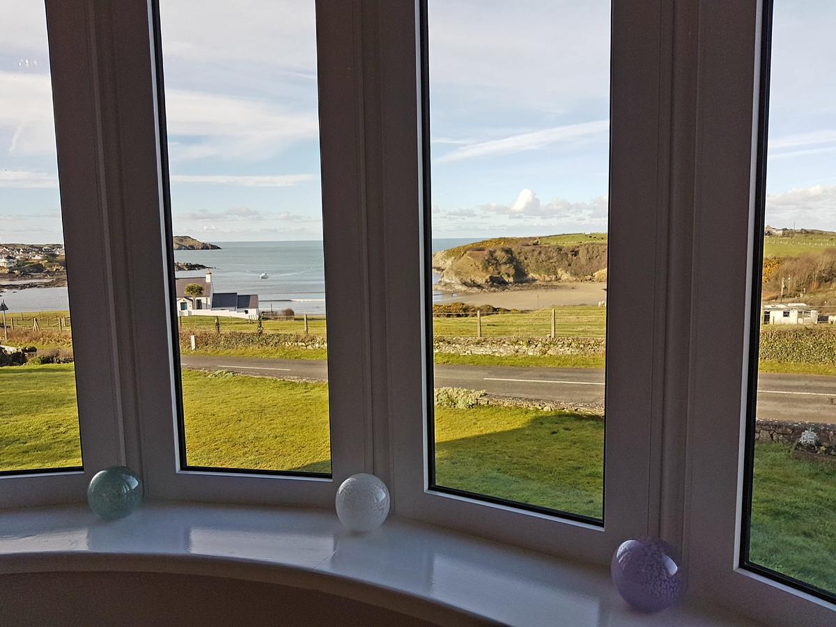 Castellor Bed & Breakfast Cemaes Bay Exterior photo